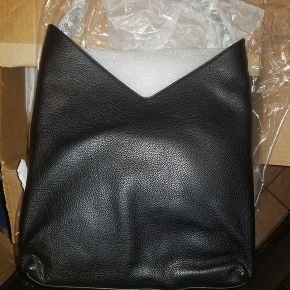 NWT REBECCA MINKOFF CHAIN HOBO - Picture 10 of 15